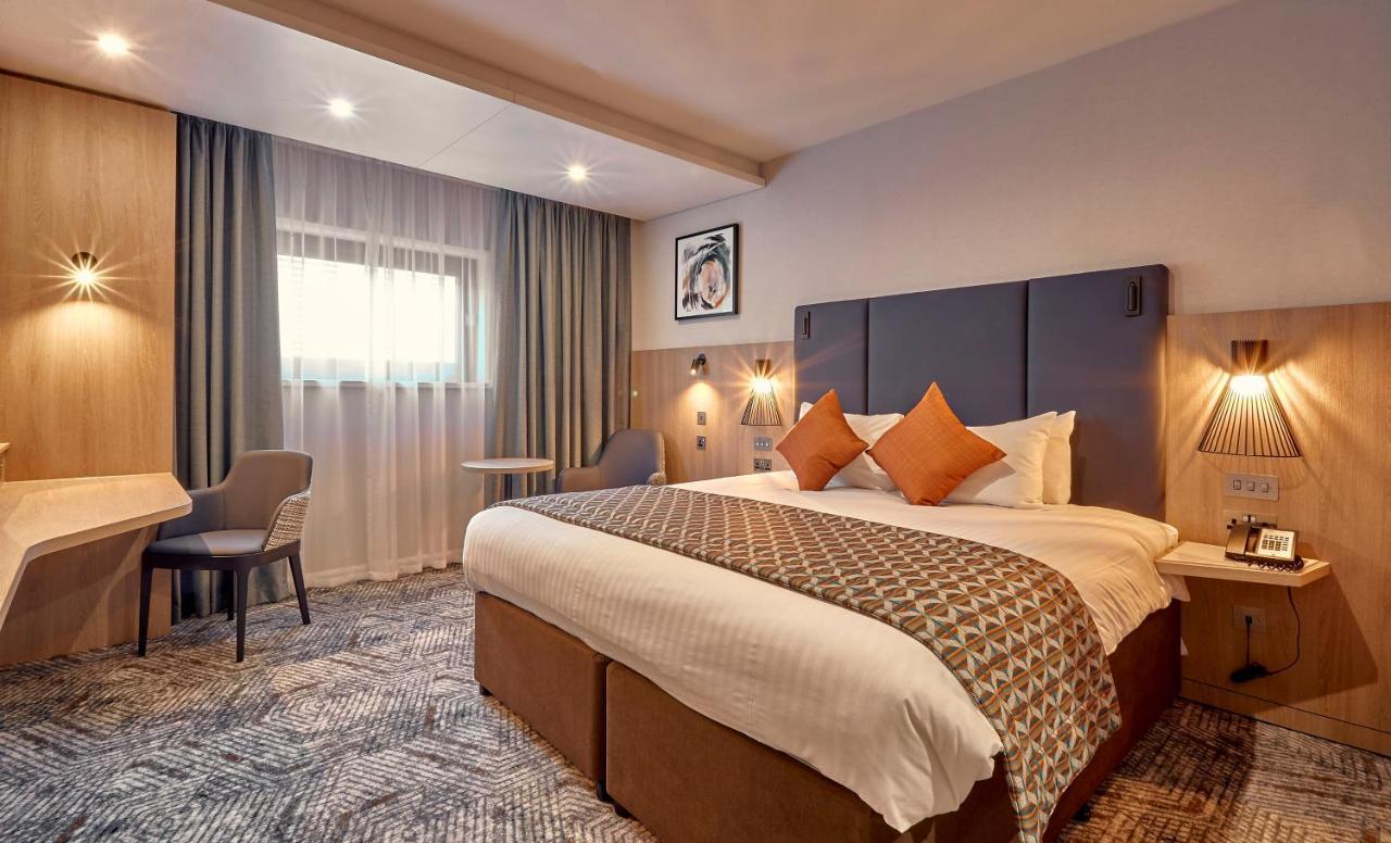 Crowne Plaza Reading Hotel Exterior foto